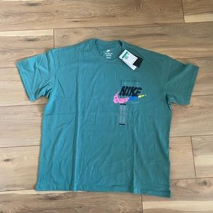 Nike Loose Fit T-Shirt